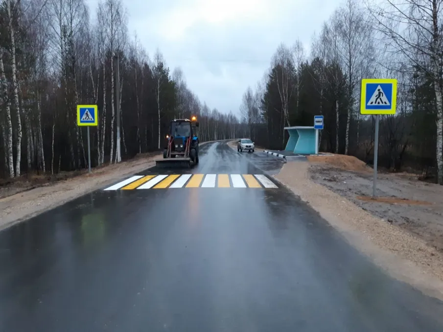 24 участка дорог, входящих в маршруты школьных автобусов, отремонтировали в Нижегородской области по нацпроекту. Суммарная протяженность участков составляет более 97 км