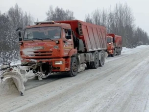 На расчистке региональных дорог в Нижегородской области задействовано более 900 единиц техники