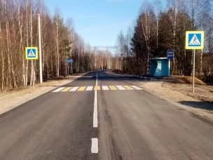 Почти 60 км асфальта заменили на ведущих к медучреждениям дорогах в Нижегородской области. Работы проводились по нацпроекту «Безопасные качественные дороги»