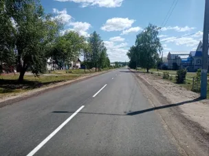 В рабочем поселке Вознесенское отремонтировали 2,1 км одной из центральных дорог. Работы велись по нацпроекту «Безопасные качественные дороги»