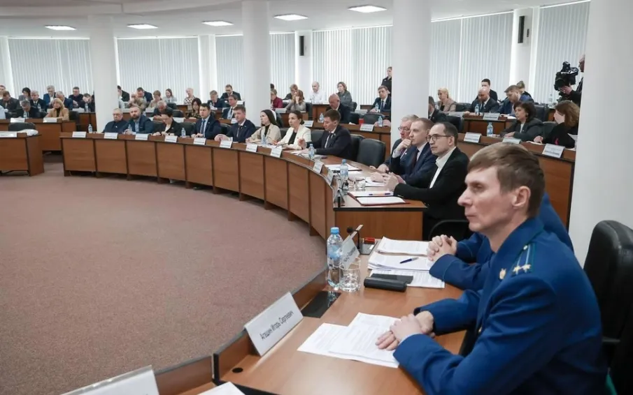 Порядка 800 млн рублей дополнительно выделено на содержание и ремонт дорог