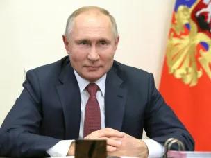 Президент России Владимир Путин поздравил работников и ветеранов транспортной отрасли с профессиональным праздником