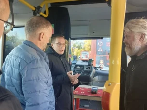 Минтранс и ЦРТС провели в Нижнем Новгороде проверку работы валидаторов на задних площадках автобусов