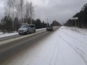 Новое освещение смонтировано на Западном подходе к Павлову в Нижегородской области по нацпроекту «Безопасные качественные дороги». Специалисты установили светодиодные фонари с переменной интенсивностью работы