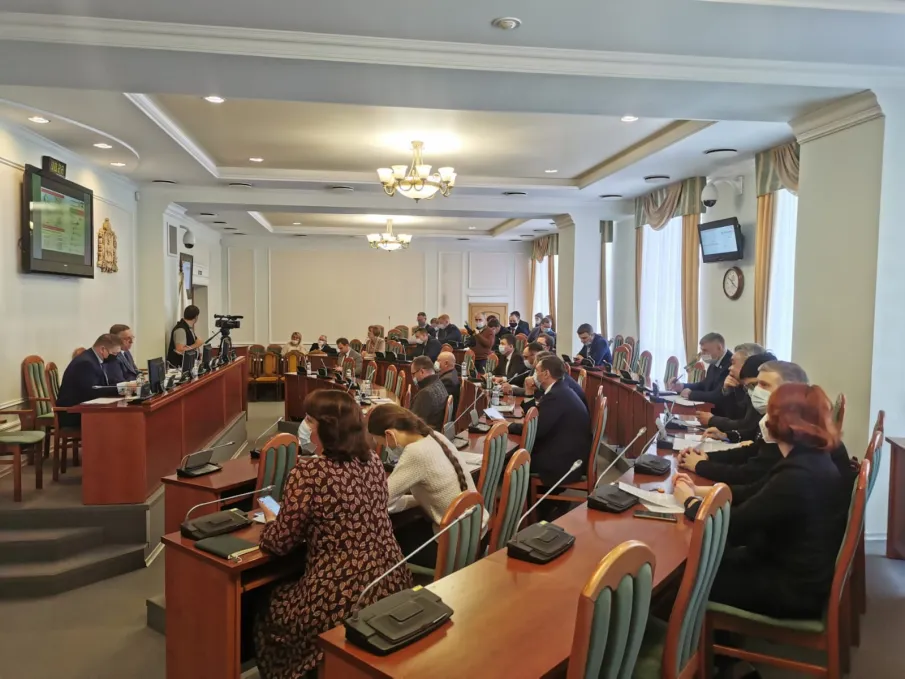 Предстоящие изменения в работе общественного транспорта одобрили депутаты Заксобрания, представители нижегородского Минтранса и проектировщики. На ближайшее время запланирована серия мероприятий по общественному информированию нижегородцев
