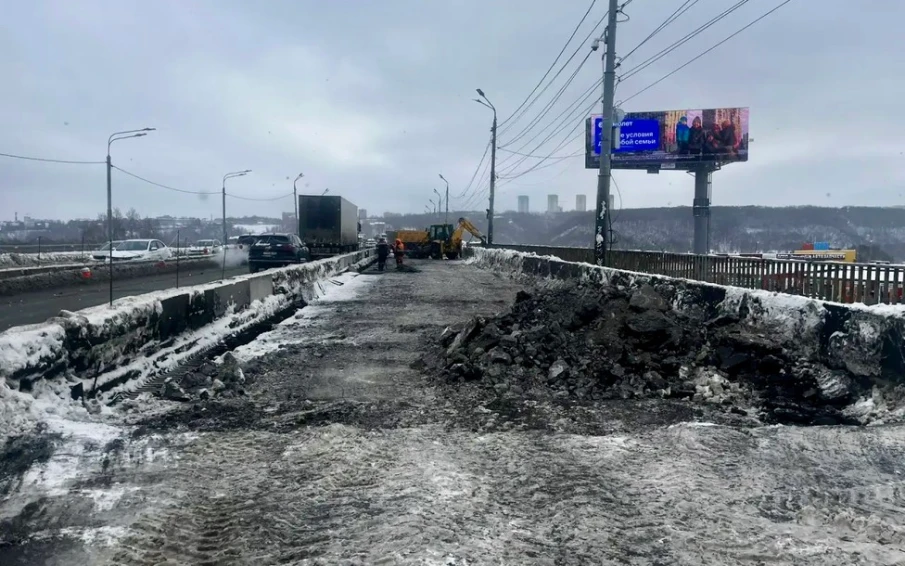 Дорожники приступили к активной фазе завершающего этапа капитального ремонта путепровода у Мызинского моста в Нижнем Новгороде
