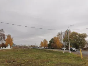 Строительство путепровода через железную дорогу в селе Выездное в Нижегородской области планируется начать в 2022 году. Прорабатываются варианты финансирования для обеспечения возможности старта строительства в 2022 году западного обхода Арзамаса