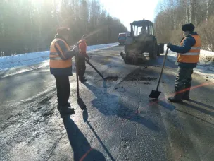 На дорогах Нижегородской области начался ямочный ремонт. Работы будут проводиться в рамках контрактов по содержанию дорог