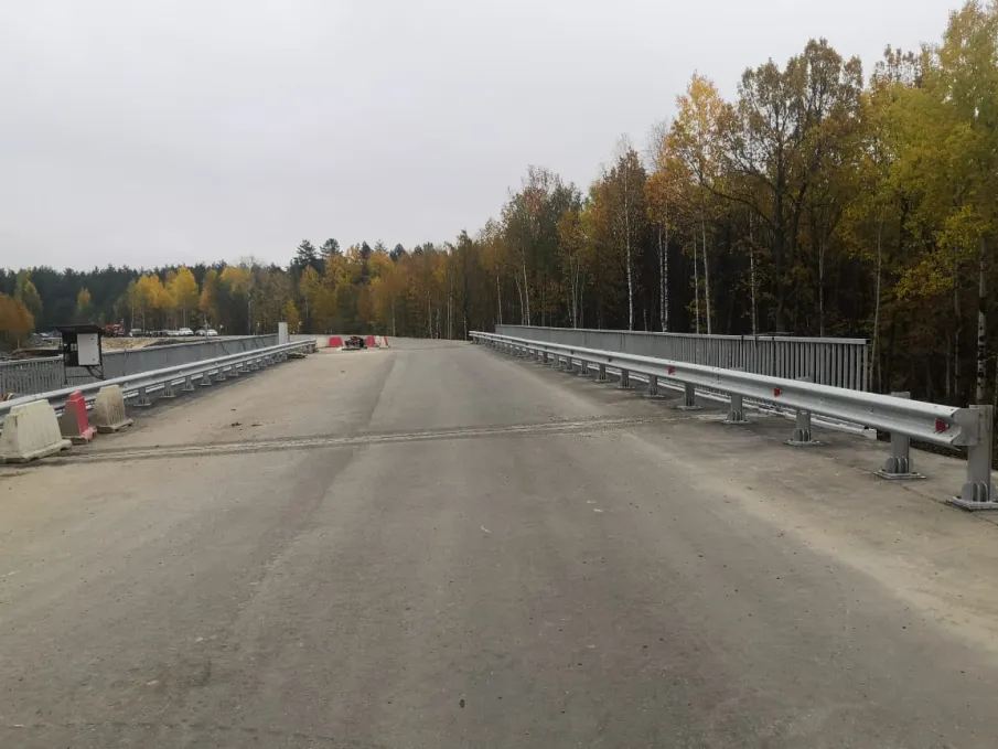 Новый мост через реку Беловскую в Ветлужском районе откроют до конца октября. Строительство ведется в рамках госпрограммы «Развитие транспортной системы Нижегородской области»