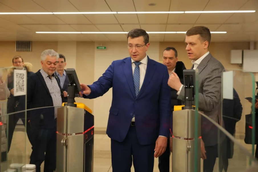 Нижегородцам стала доступна оплата проезда в метро по биометрии