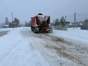 Нижегородские дорожники в четыре раза увеличили расход противогололедных материалов из-за продолжительного снегопада