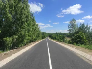 В Нижегородской области за 4 года привели в нормативное состояние почти 200 участков дорог, ведущих к селам и деревням. Дороги к населенным пунктам продолжают ремонтировать по нацпроекту «Безопасные качественные дороги»